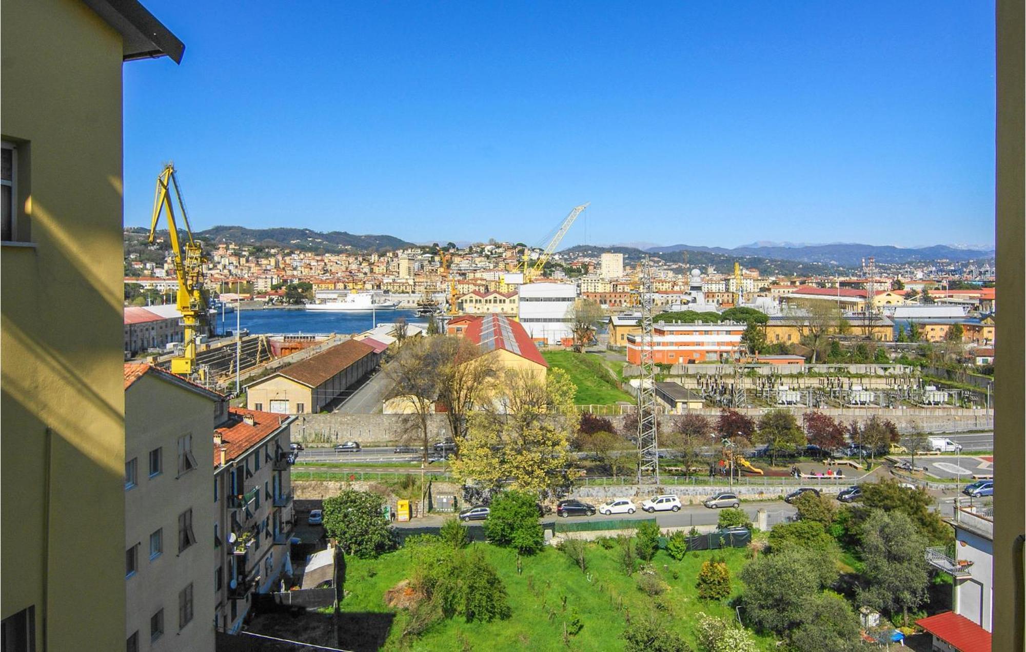 Cozy Apartment In La Spezia With Wifi Екстериор снимка